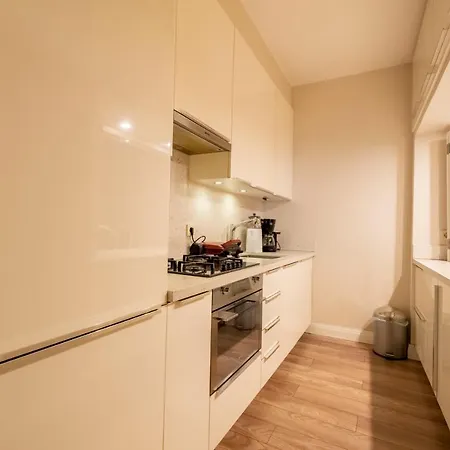 Lägenhet Modern Flat, 3br, 1ba Istanbul