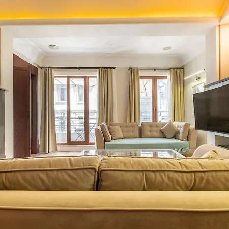 Lägenhet Modern Flat, 3br, 1ba