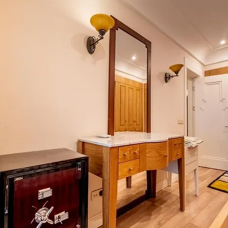公寓 Modern Flat, 3br, 1ba 伊斯坦布尔
