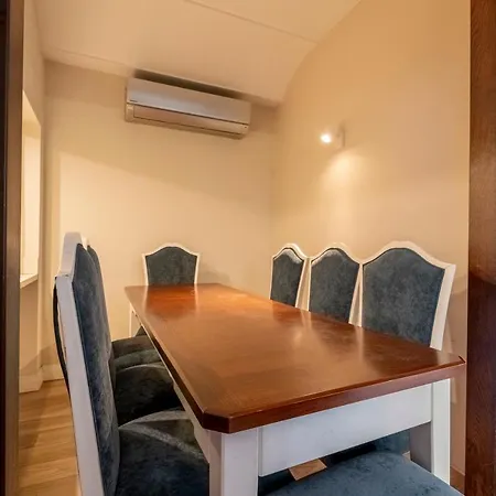 Modern Flat, 3br, 1ba 公寓